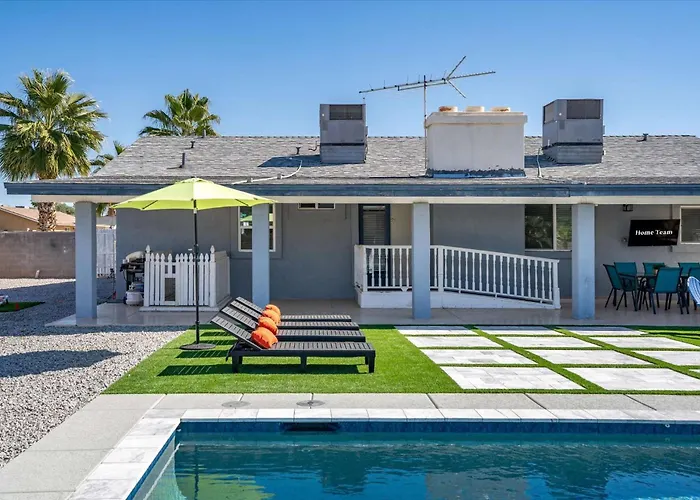 Holiday home Backyard Oasis Heated Pool Game Gazebo Phoenix
